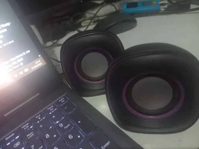 Mini Caixinha de Som USB 2.0 e P2