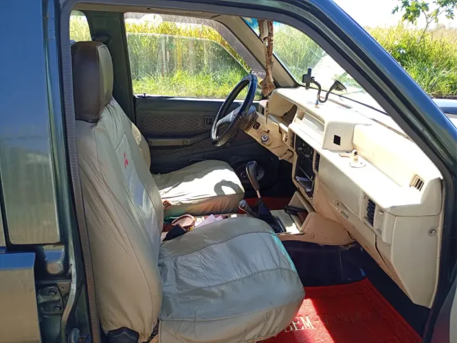 Mitsubishi L200 GL 2.5 4X4 CD Diesel 2002