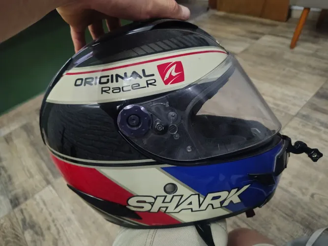 Capacete shark