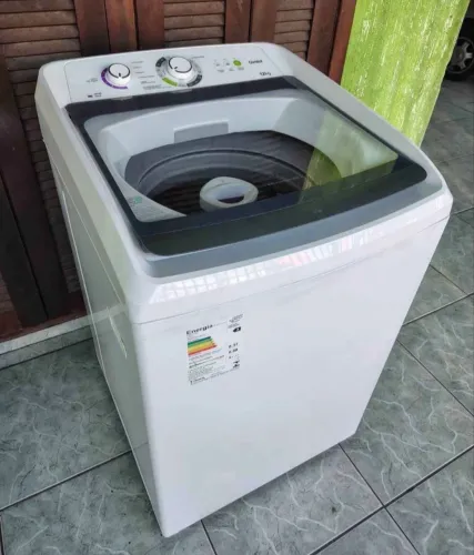 Máquina de lavar roupas consul 12 KG 127v semi nova