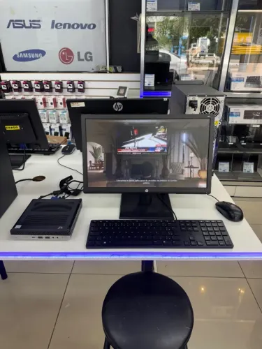 MINI PC Completo HP i5 8th Geração 8GB 256GB SSD Monitor 18.5