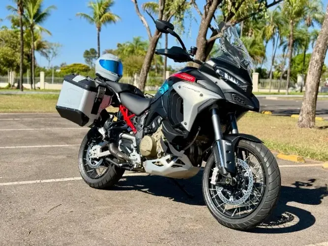 Ducati Multstrada V4 Rally estado de zero km, toda revisada!
