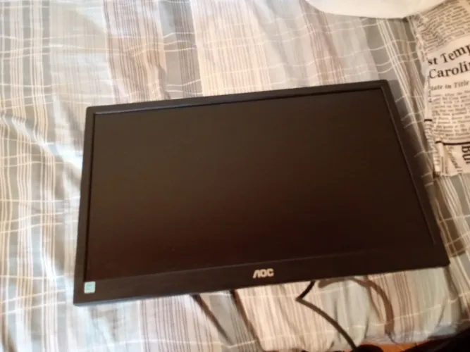  Monitor AOC