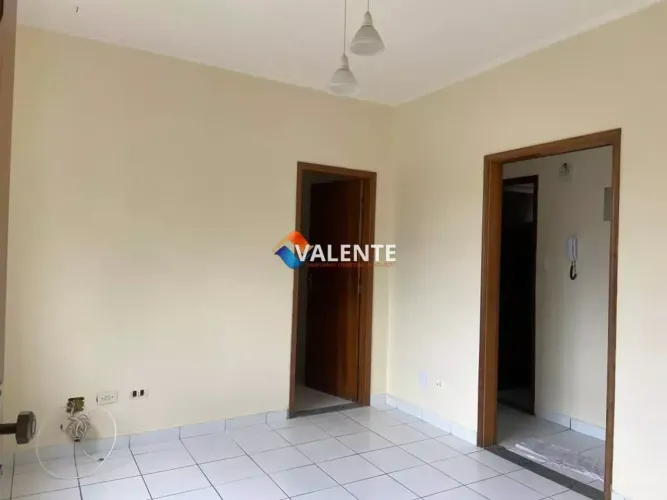 Imóvel para aluguel com 54 metros quadrados com 2 quartos em Centro - São Vicente - SP