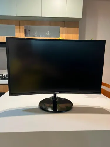Monitor Samsung Curvo 27? Full HD