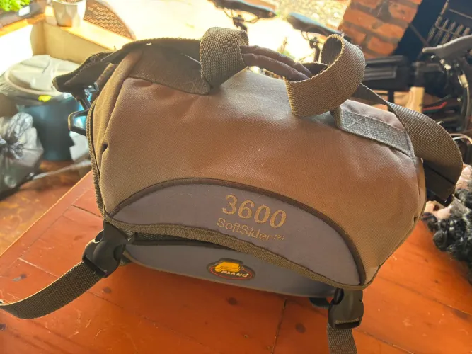 Iscas artificiais + bolsas