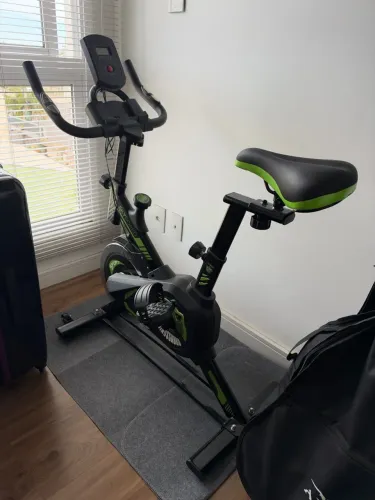 Bicicleta Ergométrica Spinning Skyboard Dinossauro - Preta e Verde