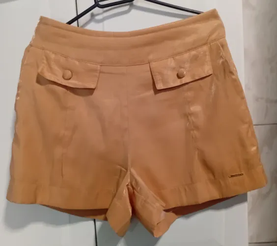 Short feminino colmeia