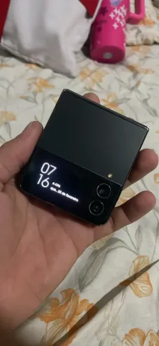 Z flip 2 (defeito no display)