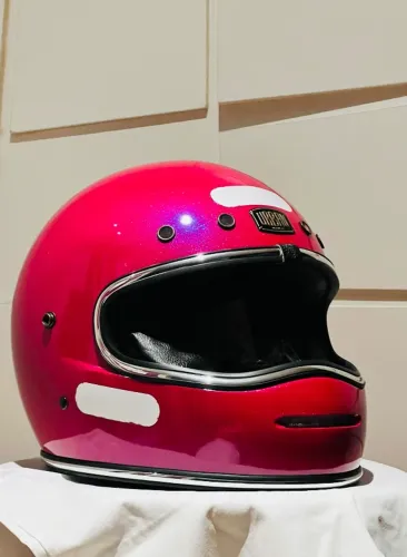 CAPECETE, MARCA URBAN HELMETS, MODELO BIGBORE, PINTURA CRAZY FLAKE, TAMANHO 56