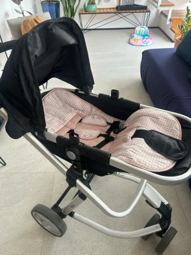 Carrinho de bebê 1st