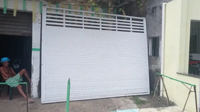 Portão de alumínio