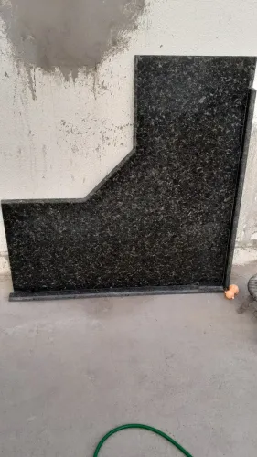 Bancada de canto em granito