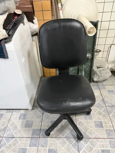Cadeira de escritório giratória
