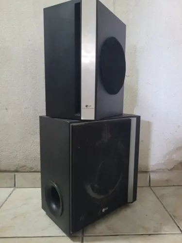 caixas 2 subwoofer LG passiva 