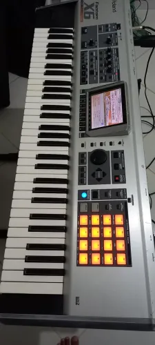 Roland Fantom X6