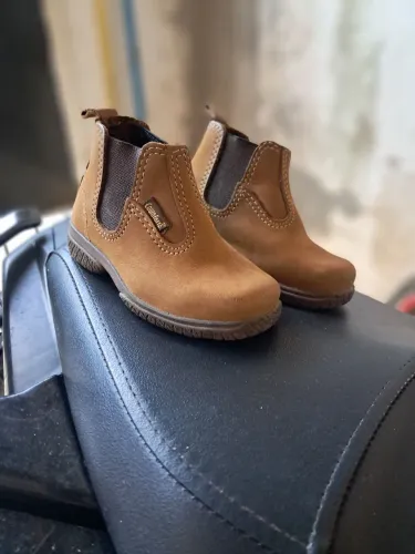 Bota infantil tam 22
