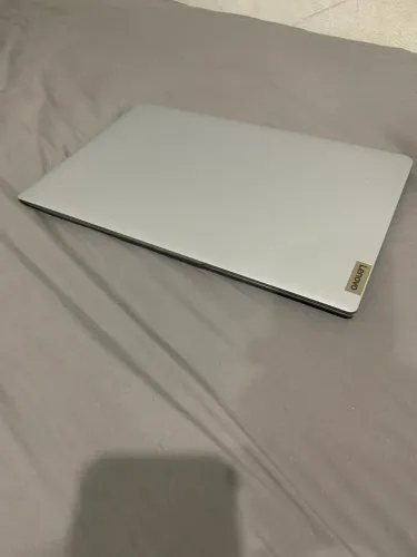 Notebook Lenovo semi novo idepad i3 com carregador