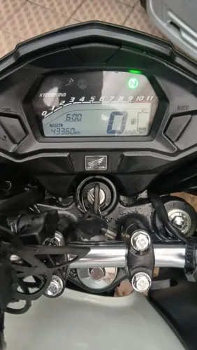 Vendo cargo 160 ano 2023 com baixa quilometragem