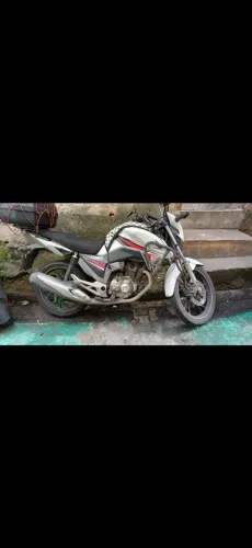 Titan 160