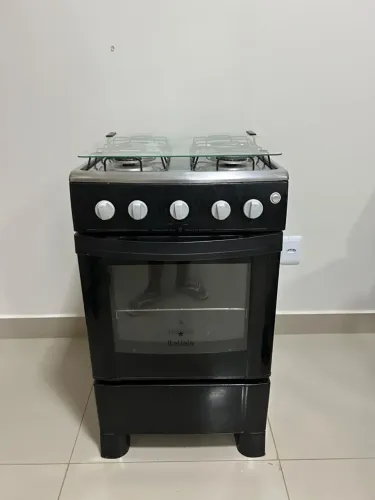VENDO FOGÃO 250,00