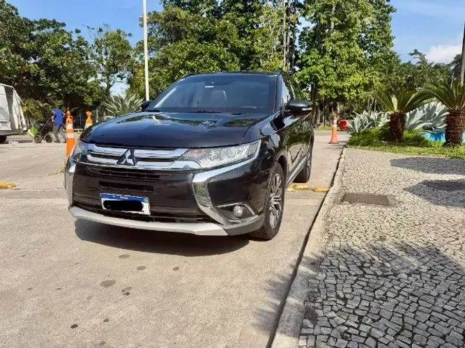 Mitsubishi Outlander 2.0 16V 160cv Aut. 2016