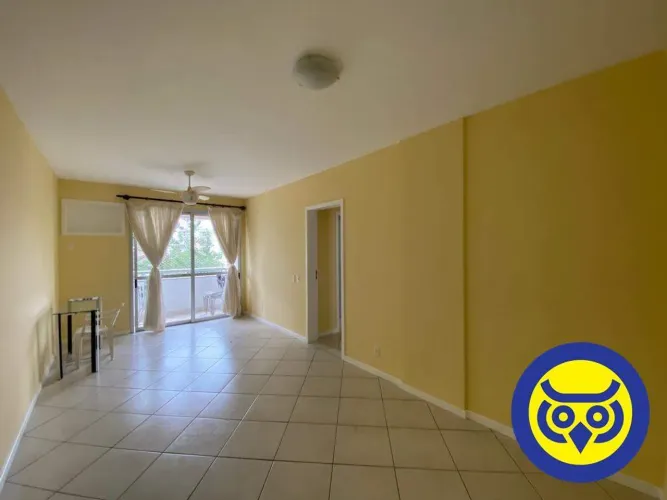 Apartamento com 3 dormitórios para locação na Trindade  condomínio com piscina e salão de 