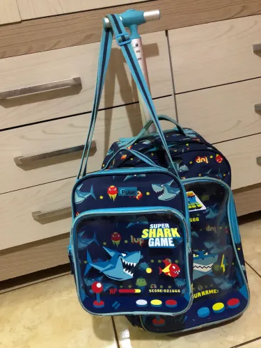 Mochilas rodinhas pucket menino tubarão c/ lancheira