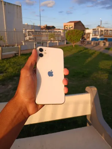 Iphone 11 128 gb todo original 