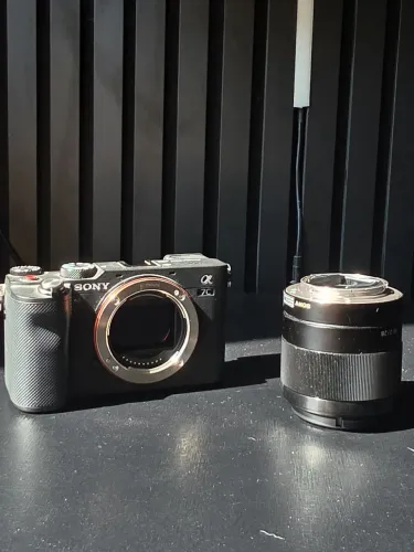 Sony A7c Full Frame 4k + Lente Sony Fe 28mm F2 (Usado)