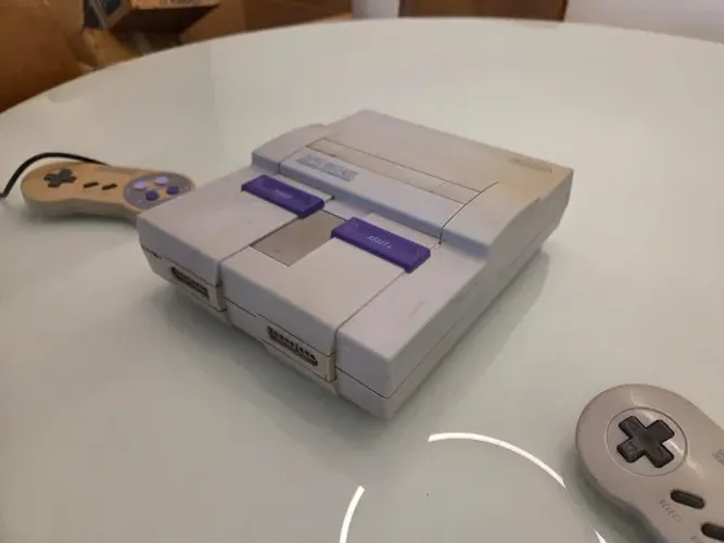 Super Nintendo SNES - Completo com 2 controles originais 
