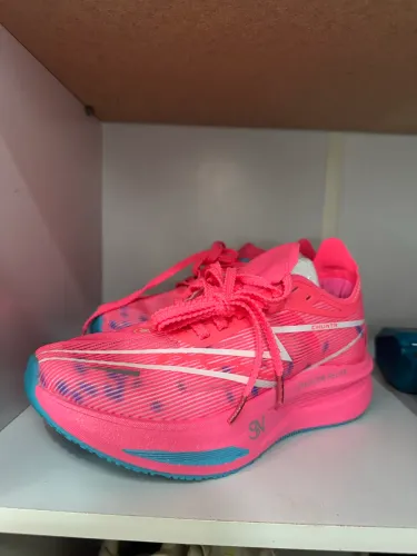 Tenis corrida