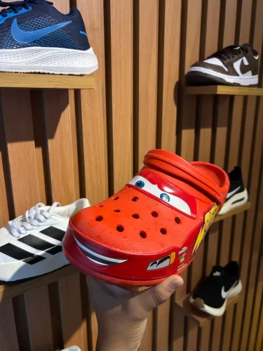CROCS RELÂMPAGO MCQUEEN