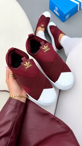 Tênis Adidas Slip On Marsala
