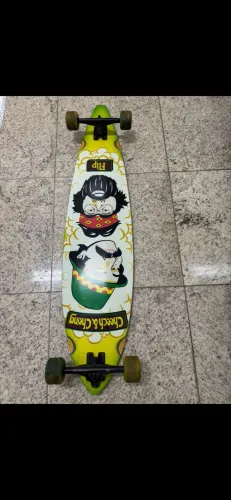 Skate longboard cheech e Chong semi novo 