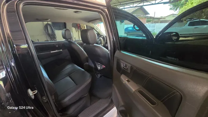 Toyota Hilux CD SRV D4-d 4X4 3.0 TDI Diesel AUT 2012