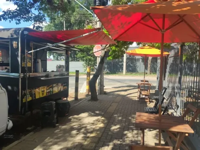 TRAILER DE LANCHE + PONTO | FATURA R$13 MIL/MÊS | PRONTO PARA TRABALHAR
