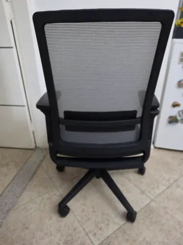 Vendo cadeira de escritório ergométrica Minimal 2.000