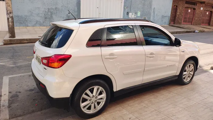Mitsubishi ASX 2.0 16V 4X4 160cv Aut. 2012