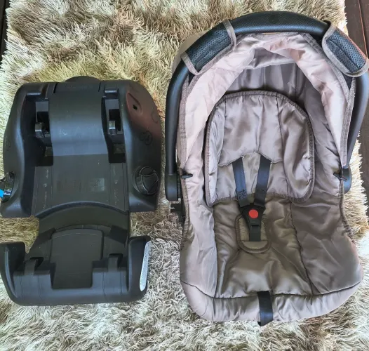 Bebê conforto com base Galzerano