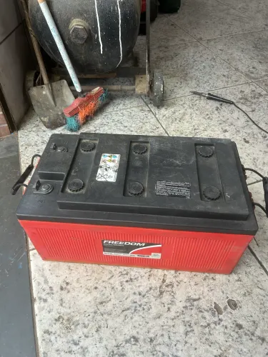 Bateria Estacionária Freedom 220Ah / 240Ah (Heliar) - Som / Solar / Nobreak