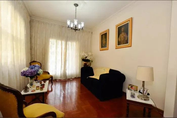 Casa à Venda - São Lucas, 5 Quartos, 200 m2