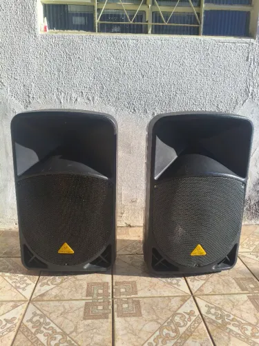 Caixas de som behringer b115d Ativa Passiva