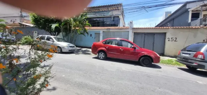 Imóvel para aluguel e venda com 270 metros quadrados com 4 quartos