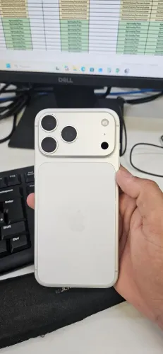 IPHONE 17 PRO MAX DE PARTICULAR