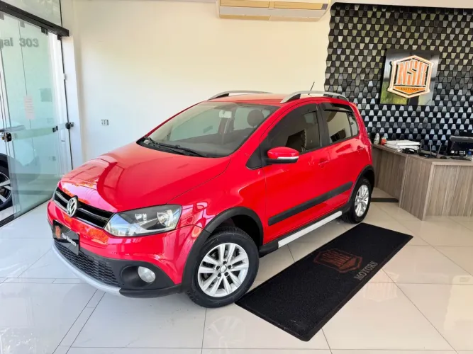 Volkswagen Crossfox 1.6 MI Total Flex 8V 5P 2013