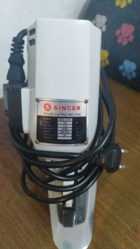 Máquina de Corte Circular Singer 950C-104A - Seminova