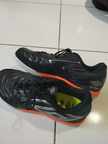 Tenis chuteira