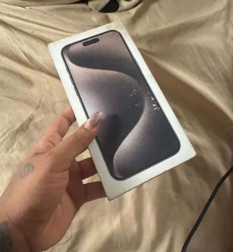 Iphone 15 pro max 256 gigas 