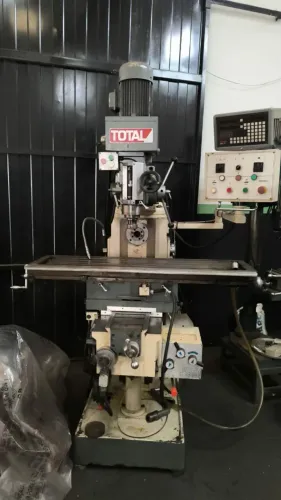 4 Fresadoras Ferramenteira iso 40 digital e automático 